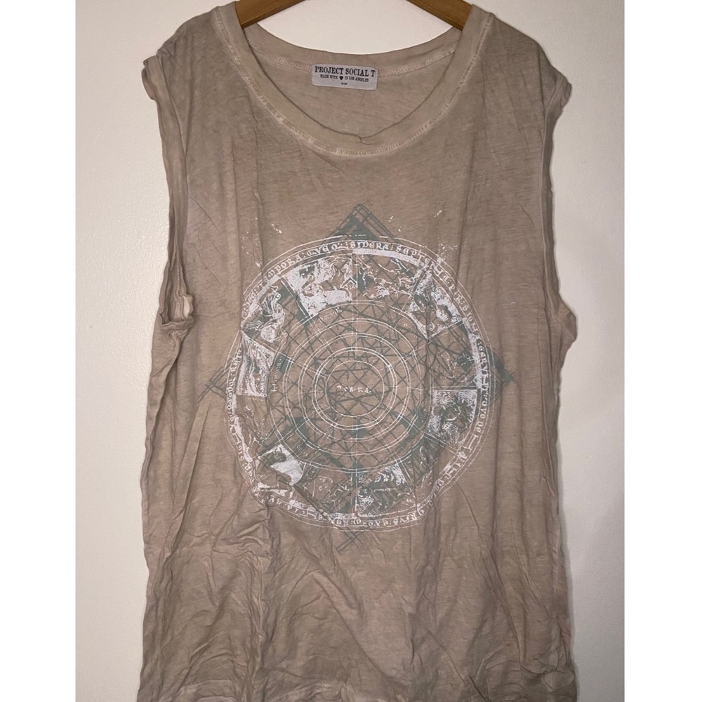 Star zodiacs tee!